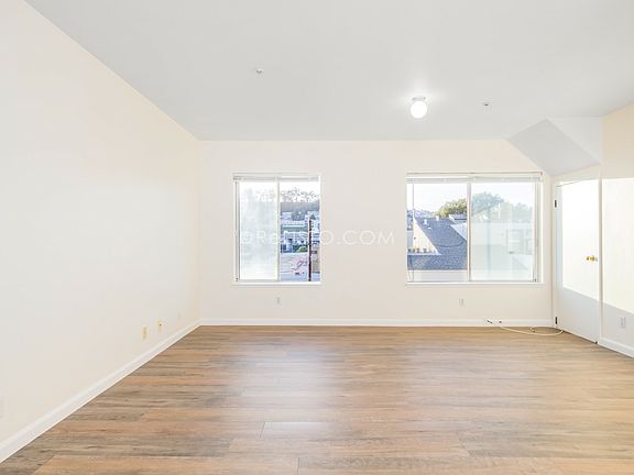 5th image of 2590 3rd St #F