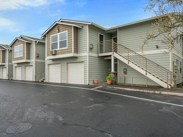 15058 NW Central Dr #1010 — Photo 11