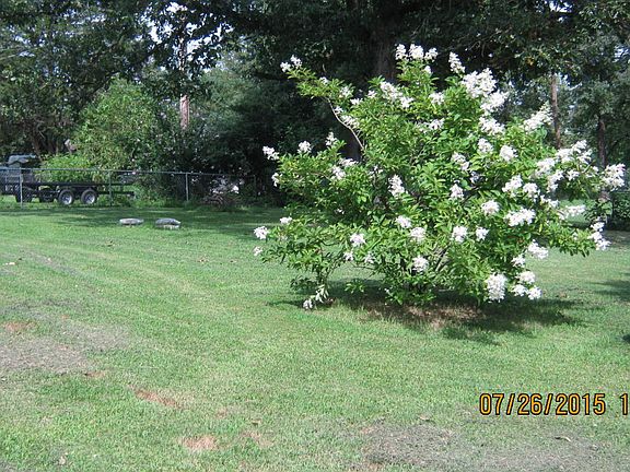 3rd image of 9 Sycamore Dr