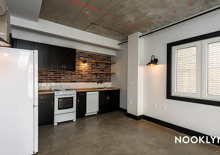 639 Foster Ave #503 — Photo 6