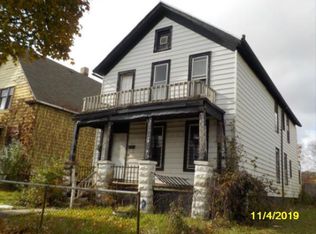 2355 N 8th St, Milwaukee, WI 53206