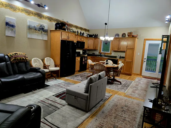 225 Breton Ridge Rd, Leicester, NC 28748