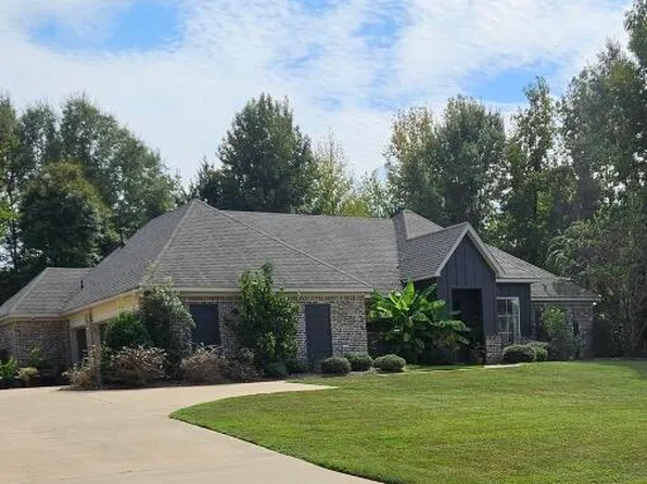 103 Tara Dr, Flora, MS 39071