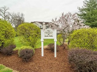 1236 Gardens Circle Dr APT A, Saint Louis, MO