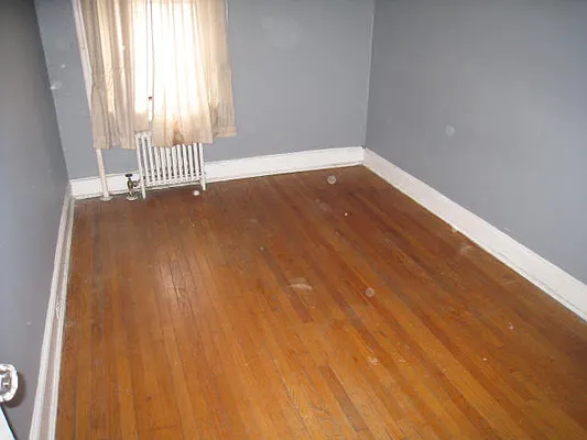 Rented by Alexiou Realty | media 10