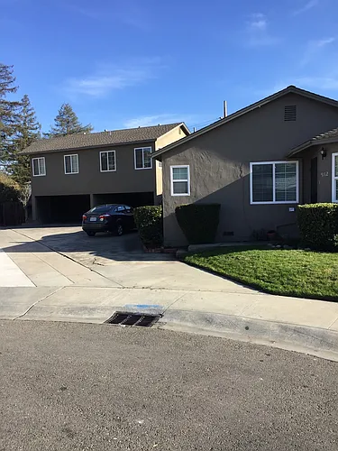 912 Fremont Pl Photo 1