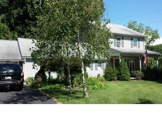 2511 Shady Nook Rd, Slatington, PA 18080