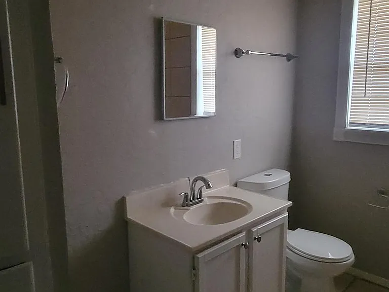 2320 NW Denver Ave — Photo 8