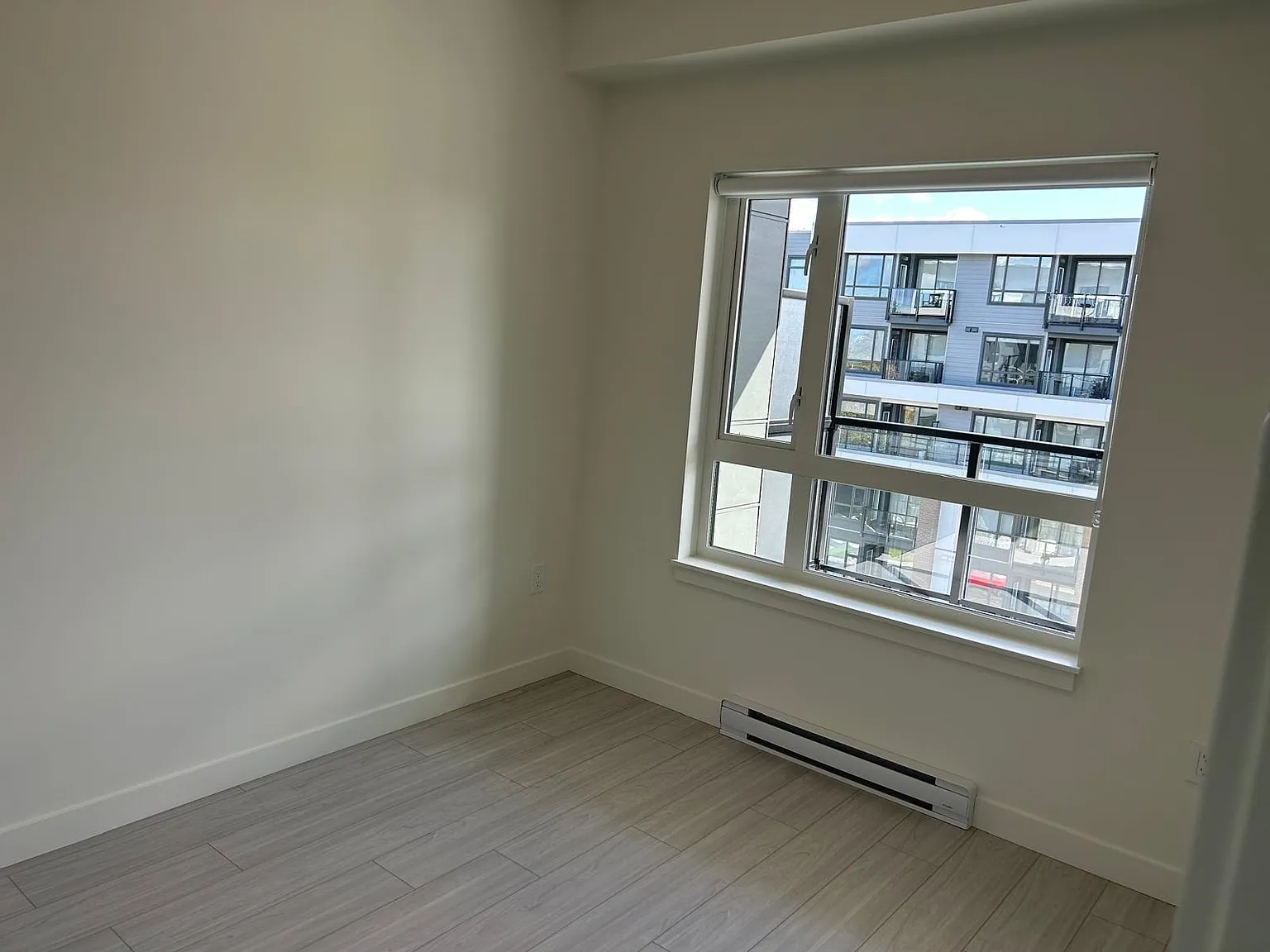 2 bed, 800 sqft, $2,350 — Photo 4