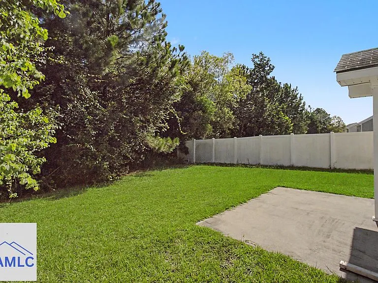 624 Amhearst Row — Photo 36