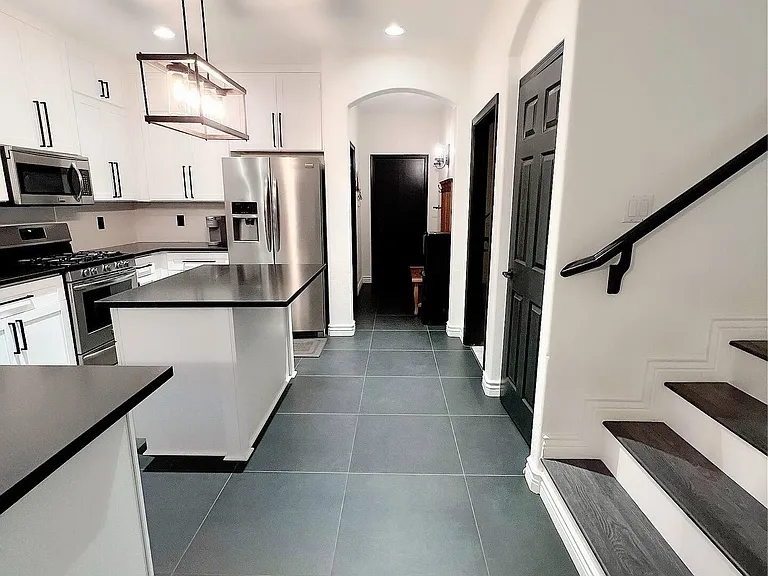 W Jacobson Dr — Photo 3