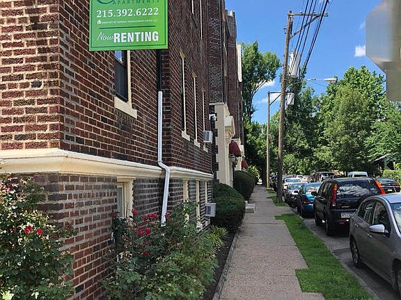 2nd image of 6100 McCallum St APT 4B