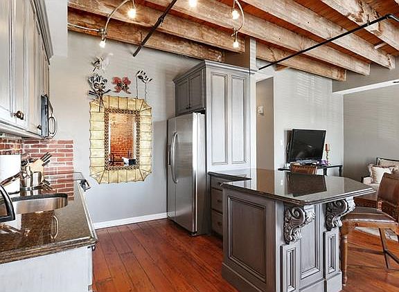 5th image of 223 N Peters St APT 4A