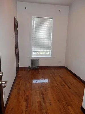 Rented by The Ambassador Realty Group | media 36