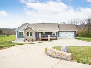 311 Hookers Gap Rd, Candler, NC 28715