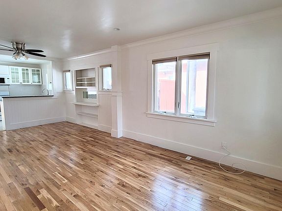 4th image of 955 N Wilson Ave