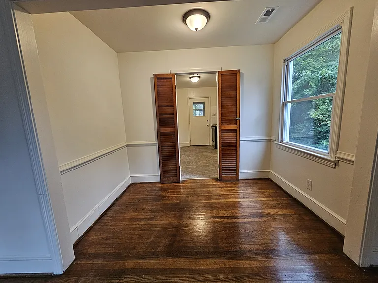 3602 Reynolds Rd — Photo 5