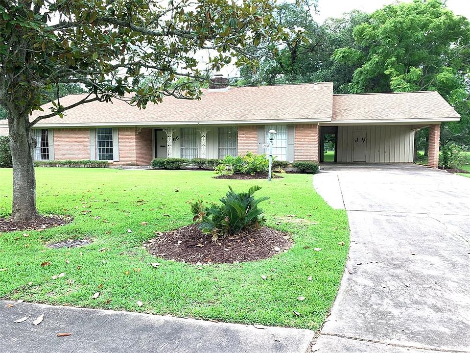 1st image of 106 Persimmon St