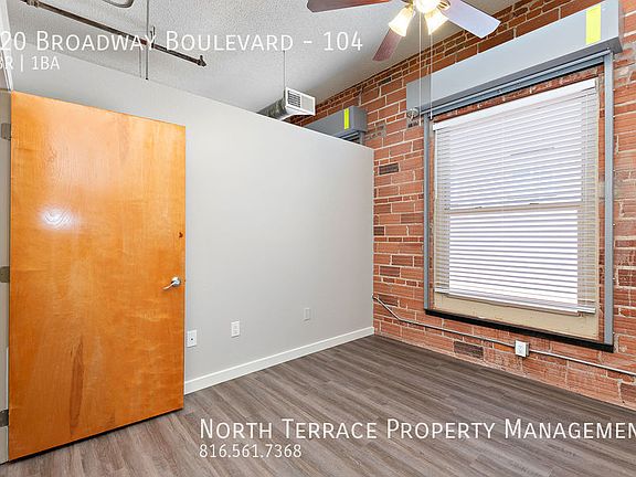 5th image of 920 Broadway Blvd #104