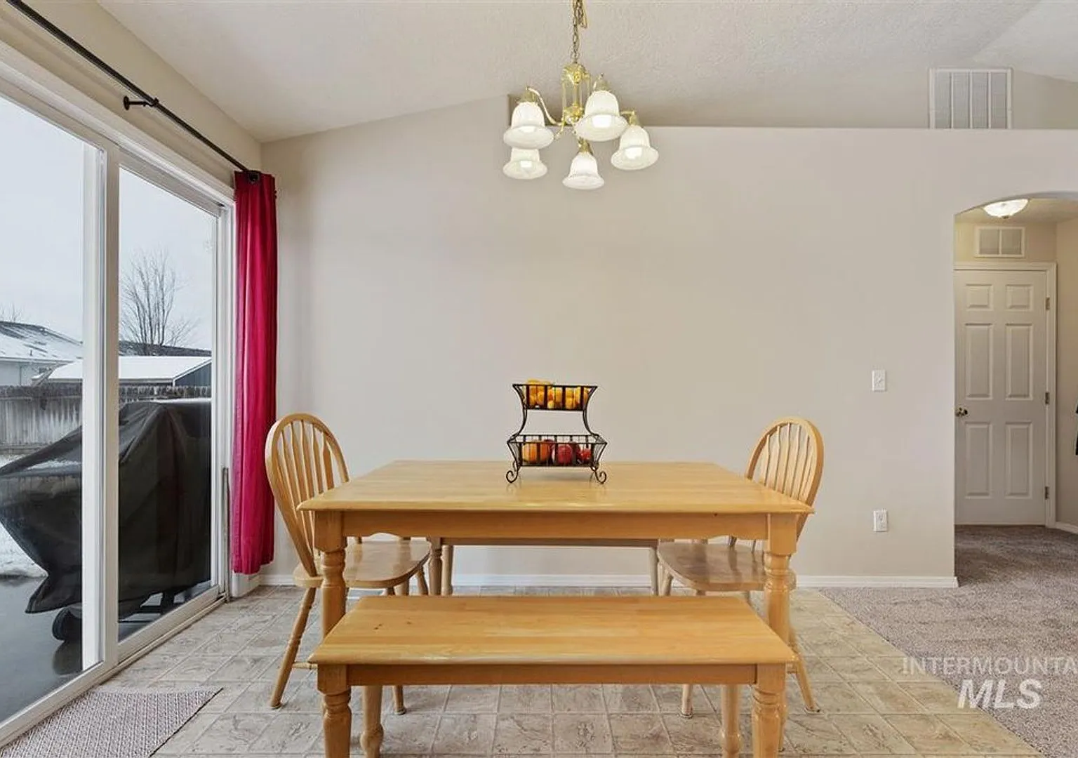 3 Bedroom Home in Nampa _ Pet Friendly! — Photo 4