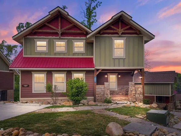 906 Whittlers Way, Gatlinburg, TN 37738