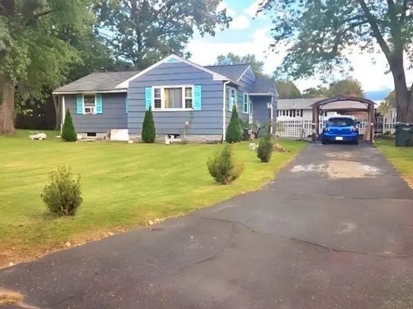 89 Ravenwood St, Springfield, MA 01119