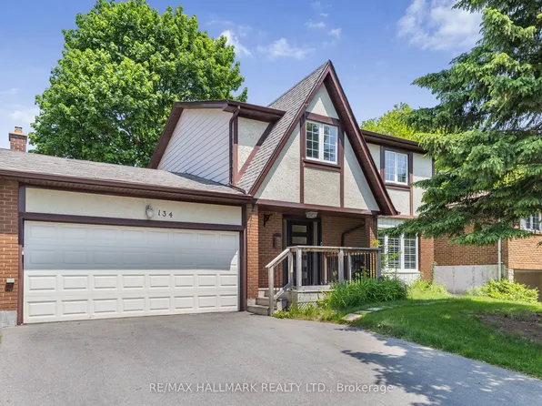 134 Romfield Circuit, Markham, ON L3T 3H9