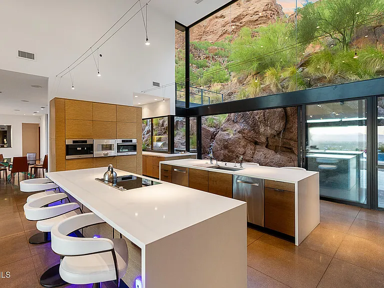 5212 E Red Rock Dr — Photo 8