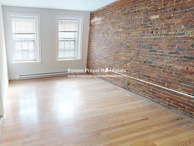 88 W Cedar St #6 — Photo 5