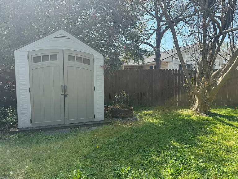 1527 S Kilbourne Rd — Photo 10