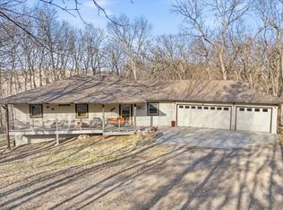 25328 Ivory Rd, Glenwood, IA 51534