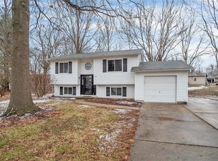 810 Daffodil Ct, O'Fallon, MO 63366
