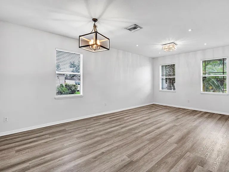 4810 Halls Mill Xing — Photo 10