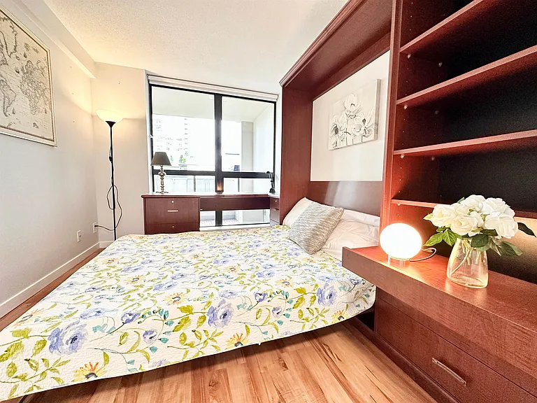 933 Hornby St #608 — Photo 22
