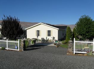 210 Sunshine Cir SW, Mattawa, WA 99349