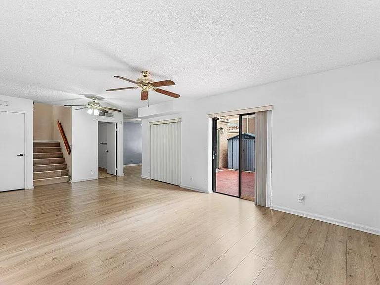 6115 Seven Springs Blvd — Photo 12
