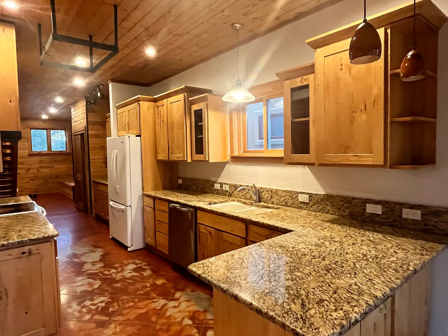 3 bed, 2950 sqft, $3,200 — Photo 2