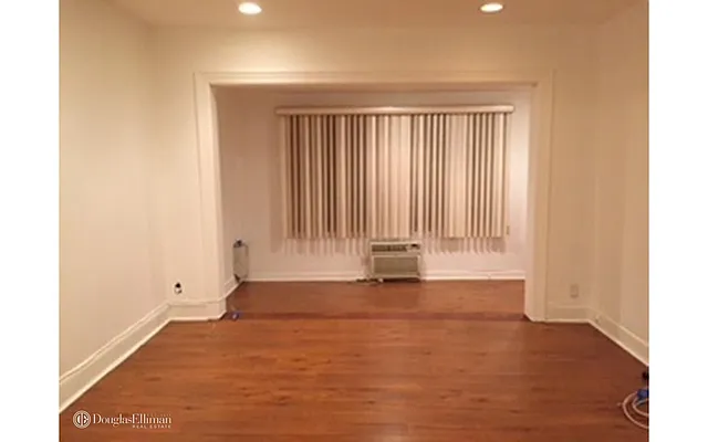 Rented by Douglas Elliman | media 17