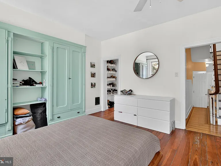2356 E Susquehanna Ave — Photo 23