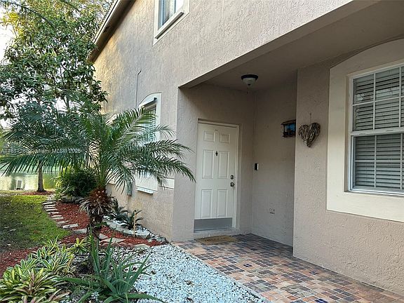 2nd image of 2226 Salerno Cir #2226