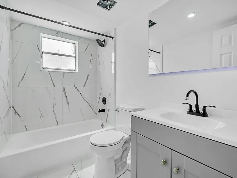 1015 NE 17th Ave — Photo 36