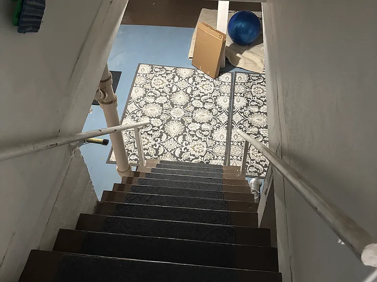 1408 S Regal St — Photo 11