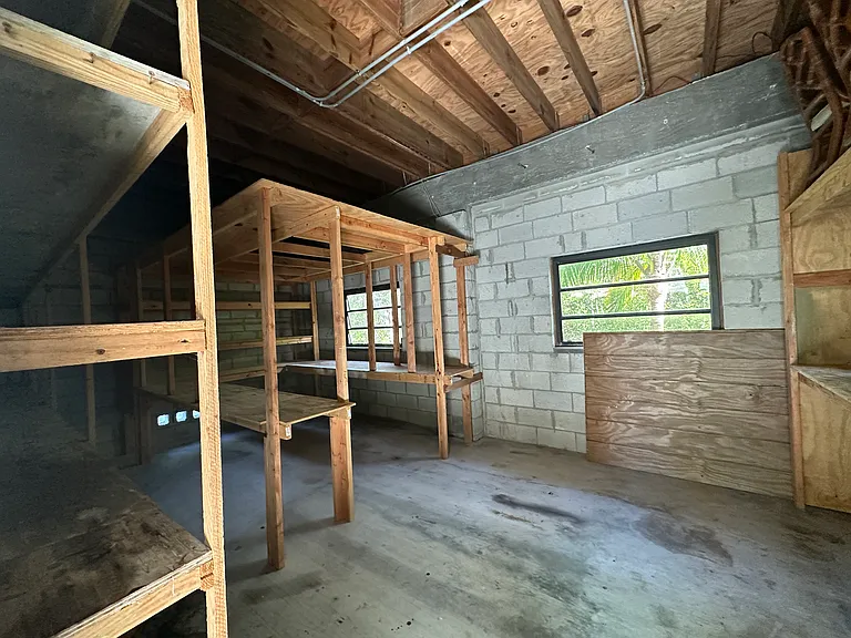 529 W Shore Dr — Photo 23