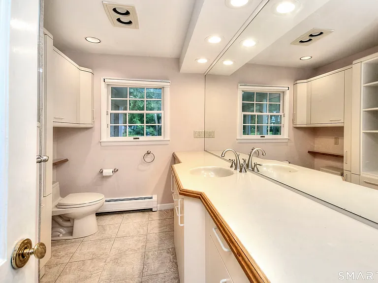 10 Woodcock Ln — Photo 23