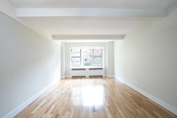 Rented by Stonehenge NYC LLC | media 2