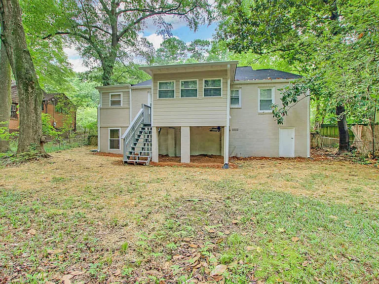 1372 E Forrest Ave — Photo 22