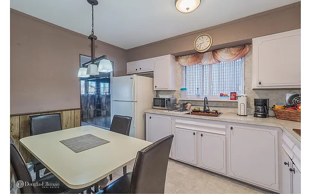 Sold by Douglas Elliman | media 9