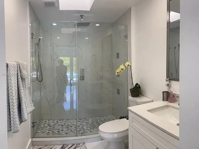 15551 SW 155th Ave — Photo 9
