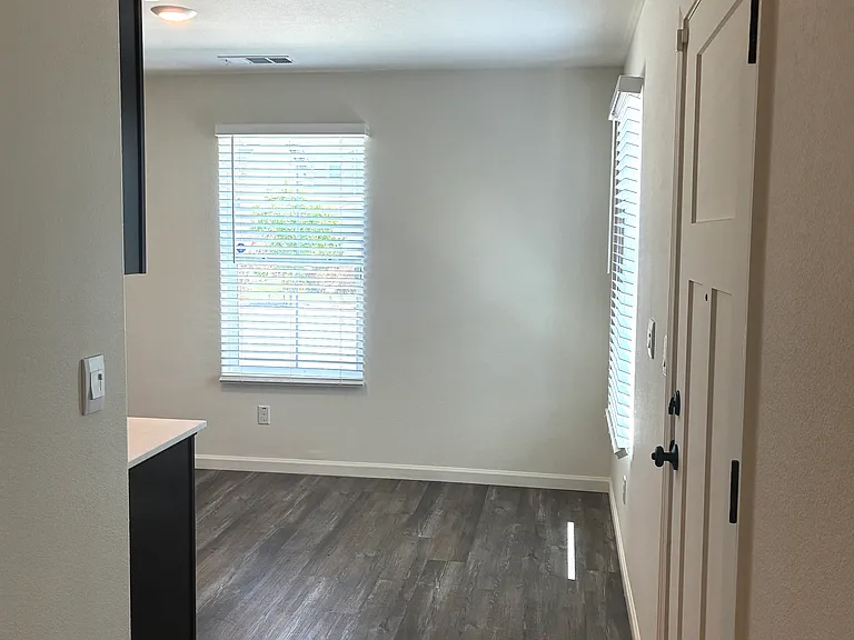 6227 Panda Way — Photo 5
