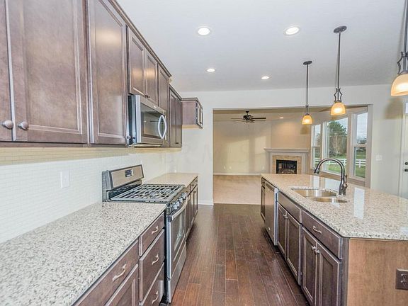 httpphotos.listhub.net CCOMLSOH 217026773 4 lm 20180515T175752